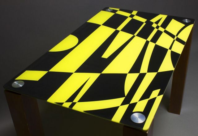 Обеденный стол Абстракция