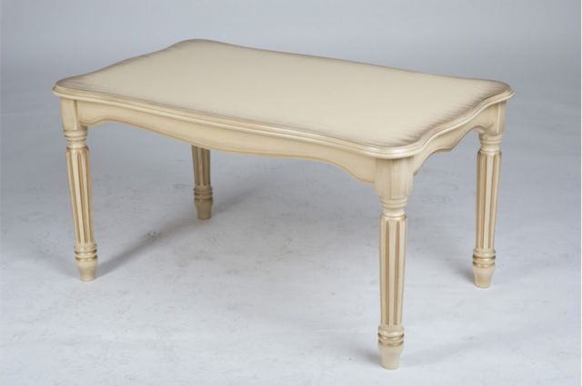 СТОЛ ЖУРНАЛЬНЫЙ ВЕНЕЦИАНСКИЙ (СЛОН.КОСТЬ)