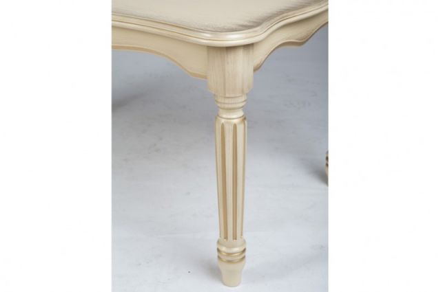 СТОЛ ЖУРНАЛЬНЫЙ ВЕНЕЦИАНСКИЙ (СЛОН.КОСТЬ)