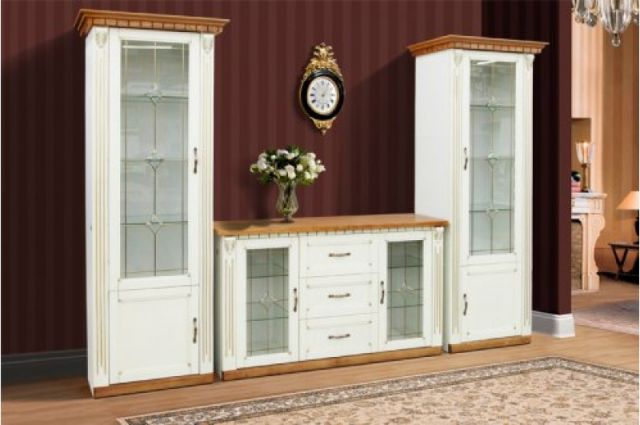 ВИТРИНА FREEDOM С КОМОДОМ