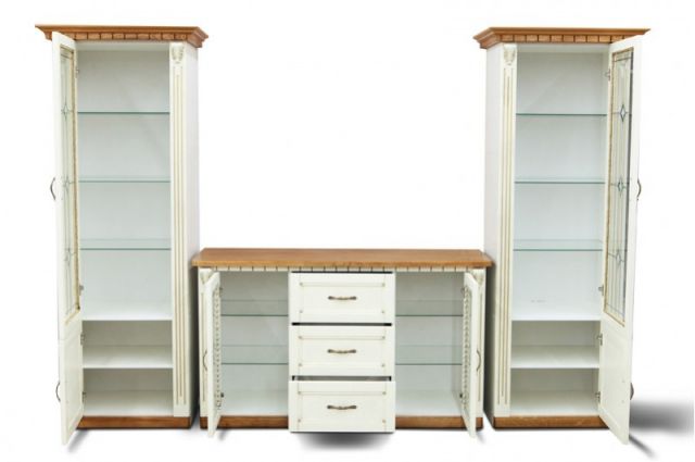 ВИТРИНА FREEDOM С КОМОДОМ