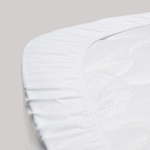 Натяжной непромокаемый наматрасник Aress