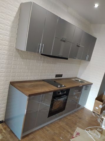 Кухня Mirror Gloss 2.2 метра с пластиковыми фасадами